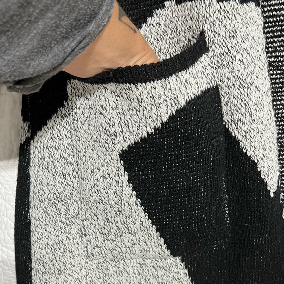 LILY MORGAN Graphic Oversized Maxi Knit Cardigan, Size Medium-#323 - Picture 5 of 8